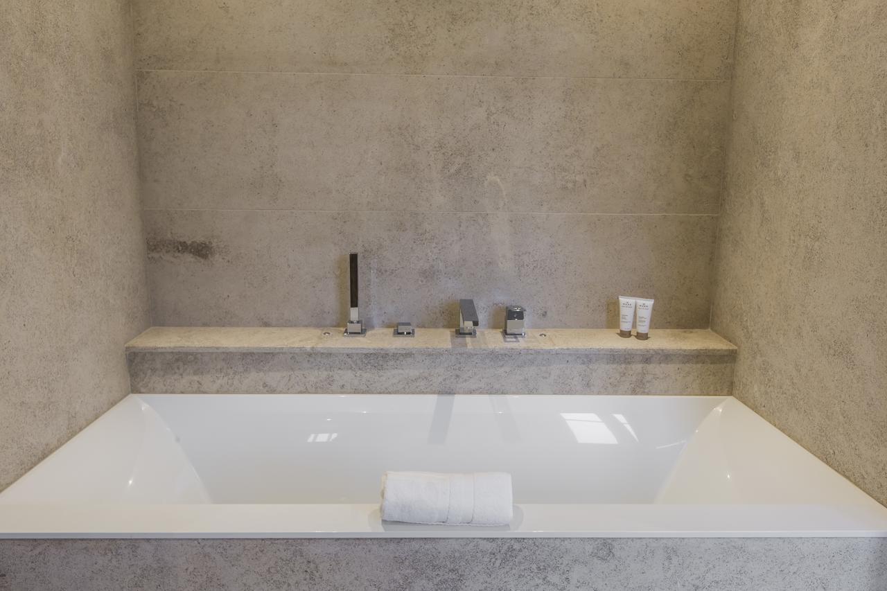 Domaine De Rymska & Spa - Relais & Chateaux Saint-Jean-de-Trézy Eksteriør bilde