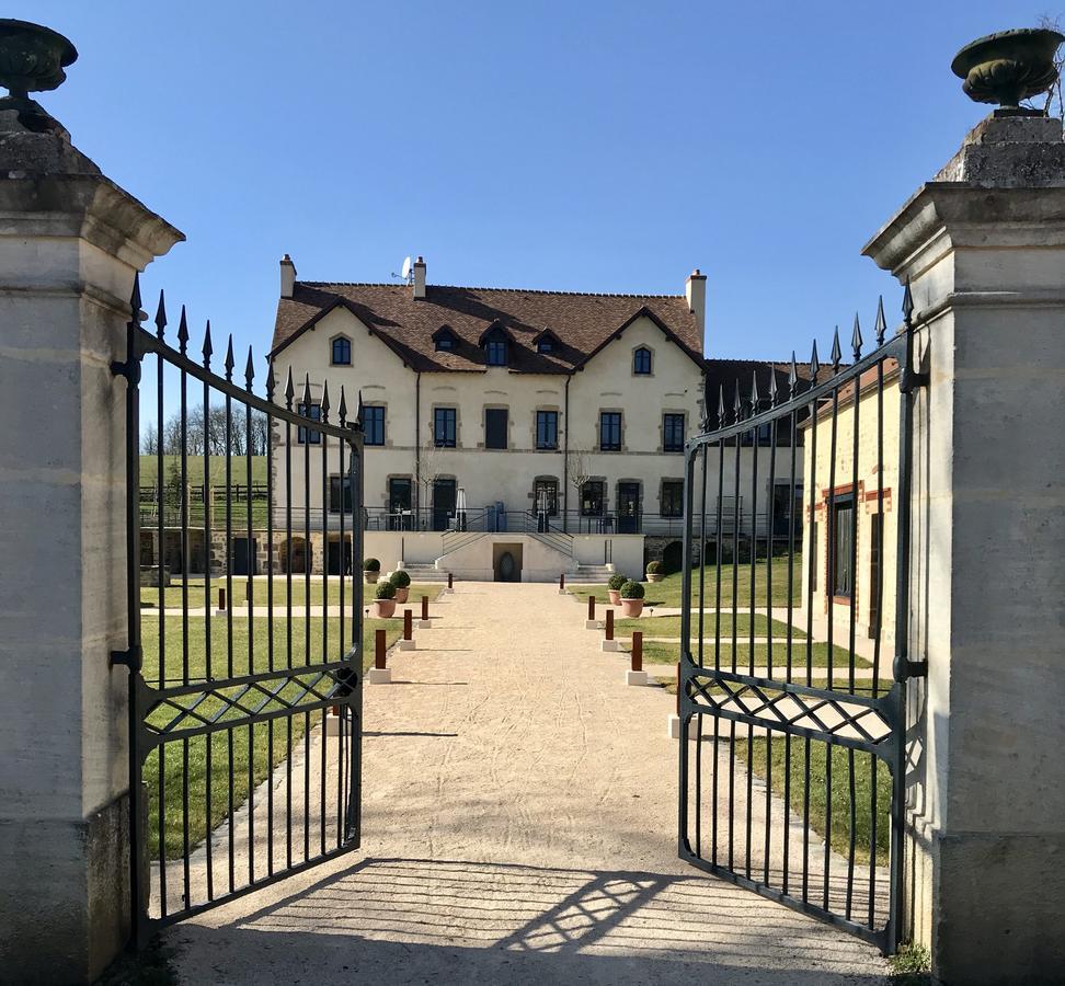 Domaine De Rymska & Spa - Relais & Chateaux Saint-Jean-de-Trézy Eksteriør bilde
